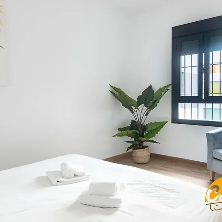 Corazon Del Mar - Free Parking By Time Кадис