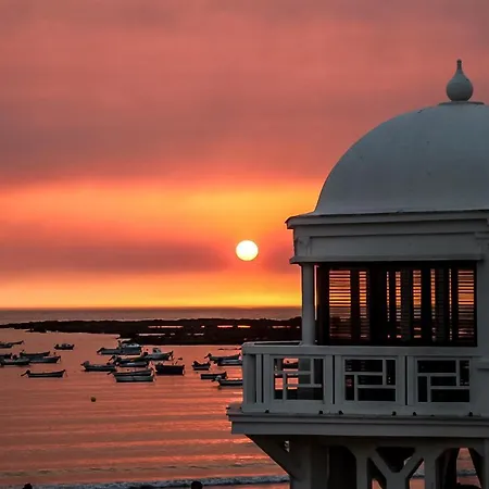 Corazon Del Mar - Free Parking By Time * Cadiz